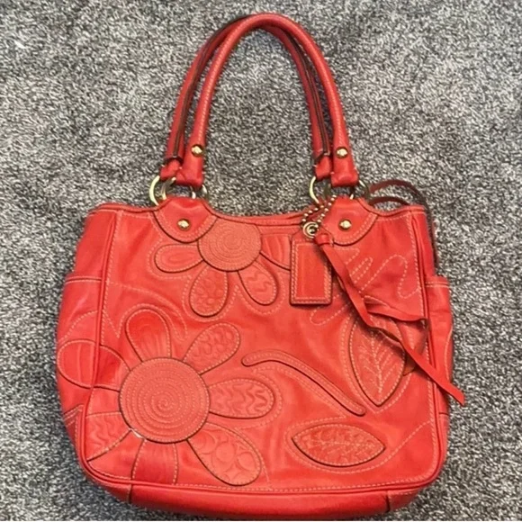 Coach Limited Edition Large Floral Bleeker Shoulder Bag - Picture 8 of 8